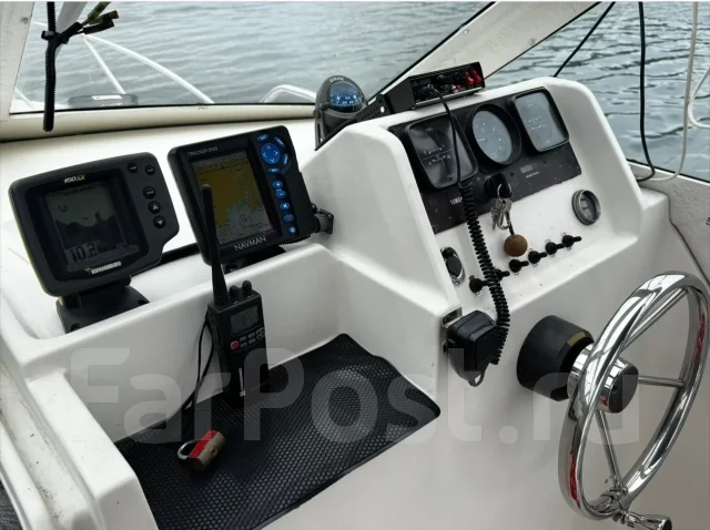 Yamaha F-26. 1989 ���, ����� 8��., ��������� ������������, 230��.�., ������ ����
