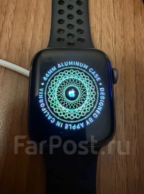 Apple Watch Series 6. GPS, NFC ����