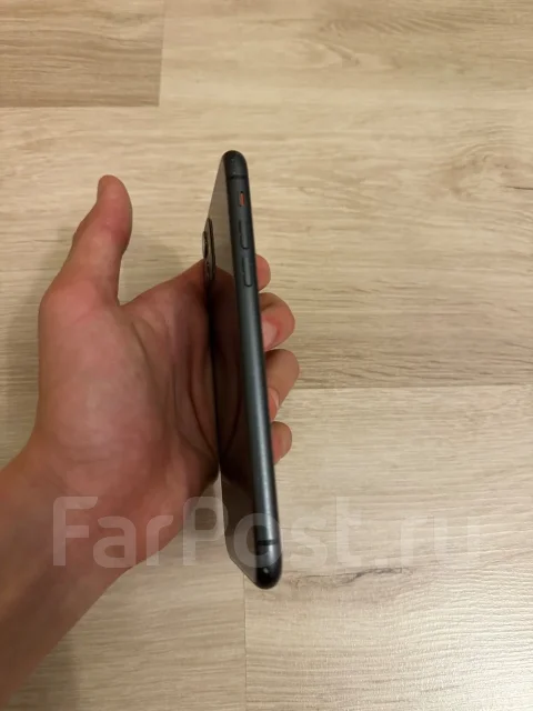 Apple iPhone 11. �/�, 128 ��, ������, 4G LTE, 5G, ����������, NFC, eSIM, ������� �������, ������������ ������� ����