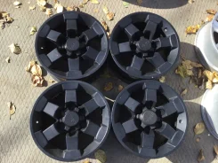 Toyota. 7.5x16", 6x139.7, ET15 ����