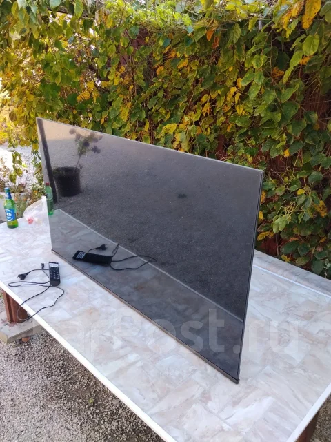 Toshiba. LCD (��) ����