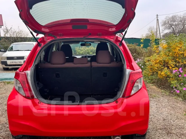 Toyota Vitz. ��������, ��������, 1.3 (95��.�.), ������, 247 096����. �� ����