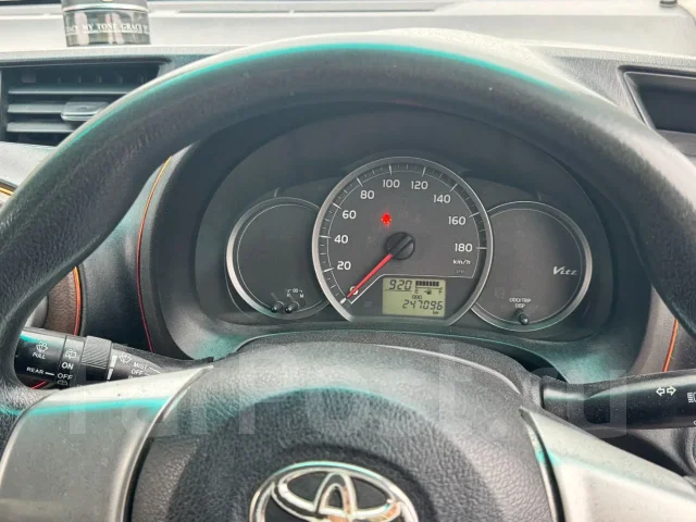 Toyota Vitz. ��������, ��������, 1.3 (95��.�.), ������, 247 096����. �� ����