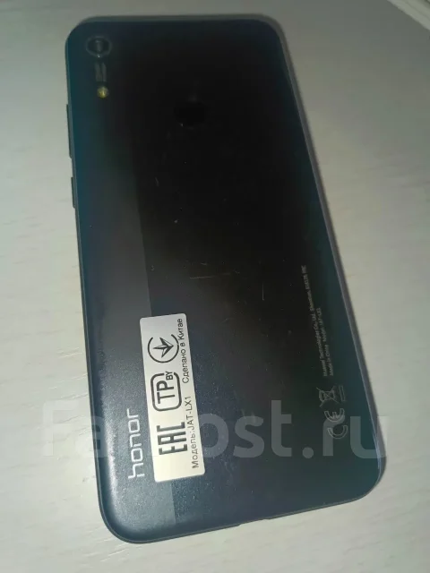 Honor 8A. �/�, 32 ��, ������, 4G LTE ����