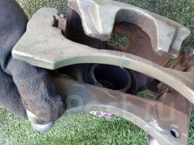 5686 ������� �������� Mitsubishi 4605A861 ����