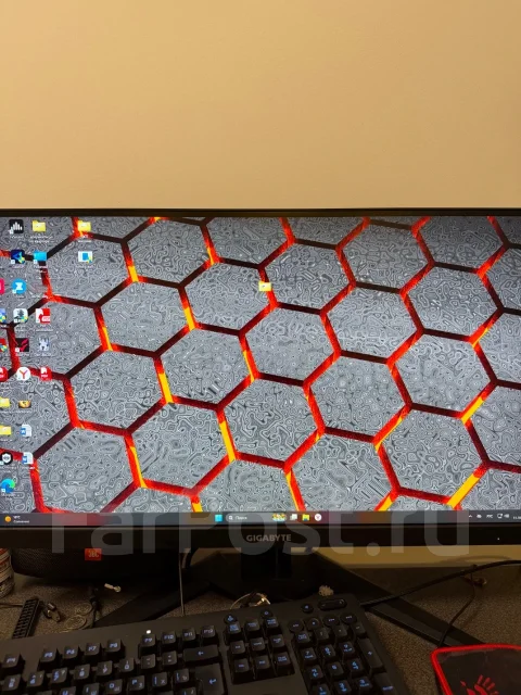 Gigabyte. 27", ���������� �� (LCD, LED, QLED) ����