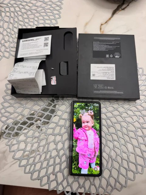 Samsung Galaxy Z Fold5. �/�, 256 �� ����