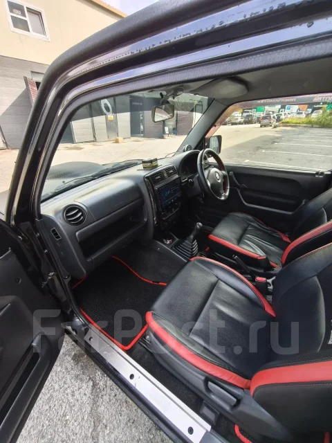 Suzuki Jimny. ��������, 4wd, 0.7, ������, 102 000����. �� ����