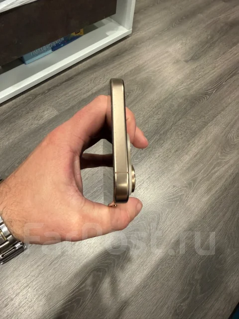 Apple iPhone 16 Pro Max. �/�, 256 ��, �������, 3G, 4G LTE, 5G, NFC, eSIM, ������� �������, ������������ ������� ����