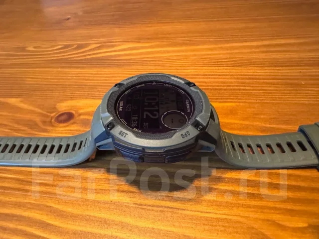 Garmin Instinct 2. GPS, NFC, IP68 ����