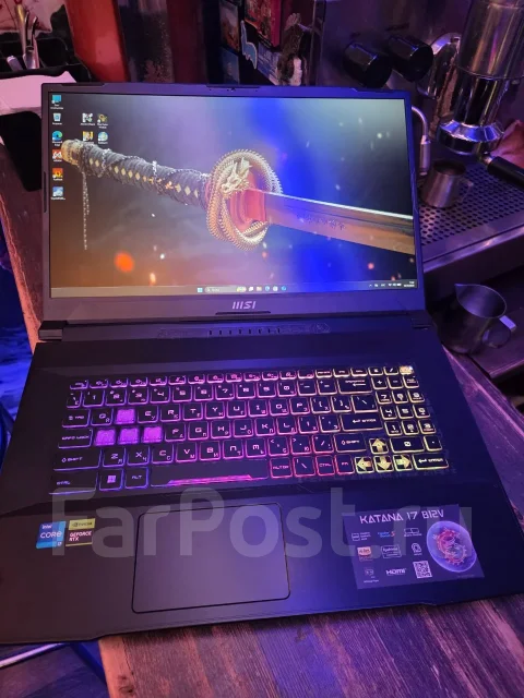 MSI Katana 17 B12VFK. 17.3", ��� 16 ��, ���� 512���, WiFi: 1, Bluetooth: 1, ����������� �� 4��. ����