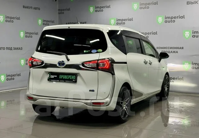 Toyota Sienta. �������, ��������, 1.5 (74��.�.), ������, 130 000����. �� ����