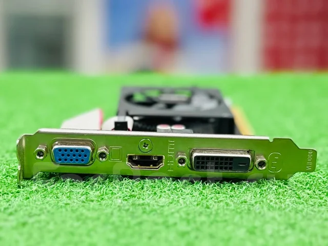 GeForce GT 710 ����