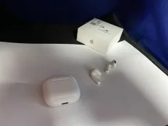 Apple AirPods 4 ����