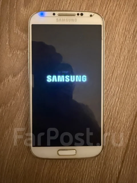 Samsung Galaxy S4. �/�, 16 ��, �����, 3G, NFC ����