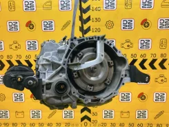 ���� Toyota ISIS 2013 3040044031 ZGM10W 2Zrfae, �������� 3040044031 ����