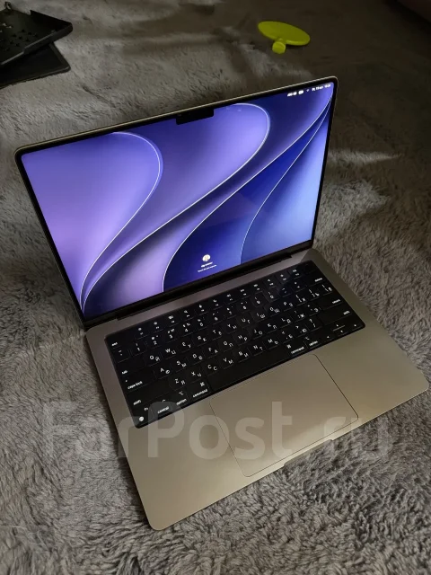 Apple MacBook Pro 14 2021. 14", 5����, ��� 16 ��, ���� 1 000���, WiFi: 1, Bluetooth: 1, ����������� �� 9��. ����