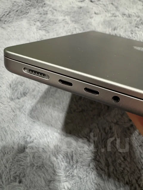 Apple MacBook Pro 14 2021. 14", 5����, ��� 16 ��, ���� 1 000���, WiFi: 1, Bluetooth: 1, ����������� �� 9��. ����