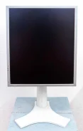 NEC. 19", ���������� �� (LCD, LED, QLED) ����