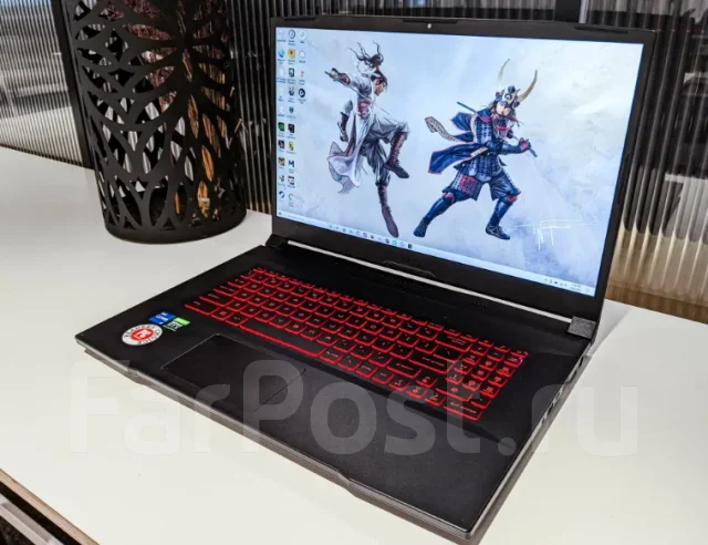 MSI Katana GF76. 17.3", 2,7����, ��� 32 ��, ���� 512���, WiFi: 1, Bluetooth: 1, ����������� �� 12��. ����