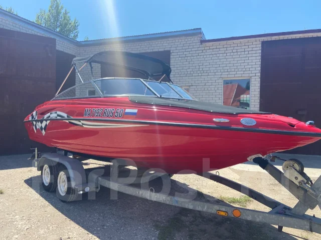 Crownline. 2006 ���, ����� 6��., ��������� ������������, 220��.�., ������ ����