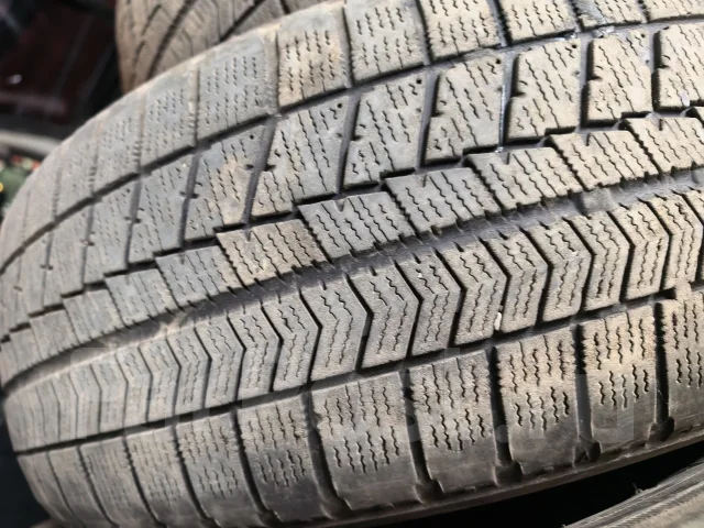 Bridgestone Blizzak VRX. ������, ��� �����, 2019 ���, �/�, ����� 50 % ����