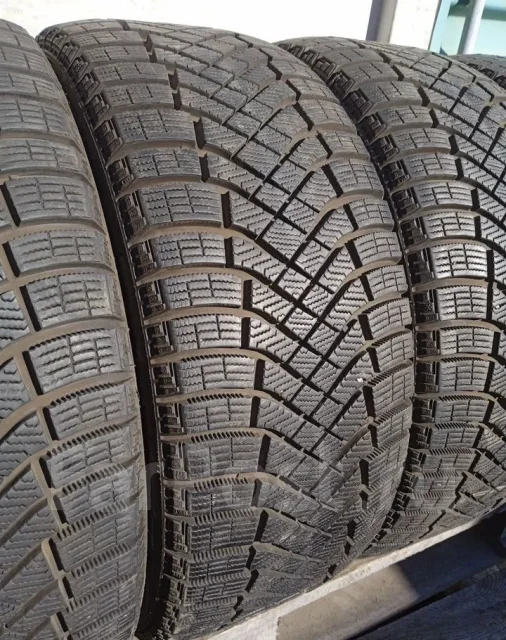 Pirelli Ice Zero FR