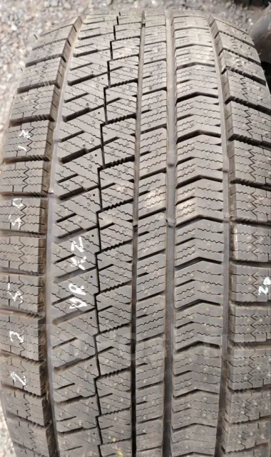 Bridgestone Blizzak VRX2