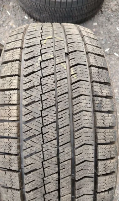 Bridgestone Blizzak VRX2