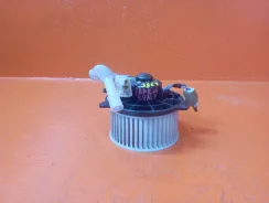 ����� ����� Mazda Familia ����