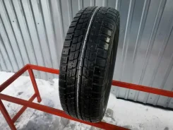 Dunlop SP Winter Ice 01