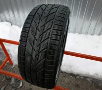 Toyo Snowprox S953