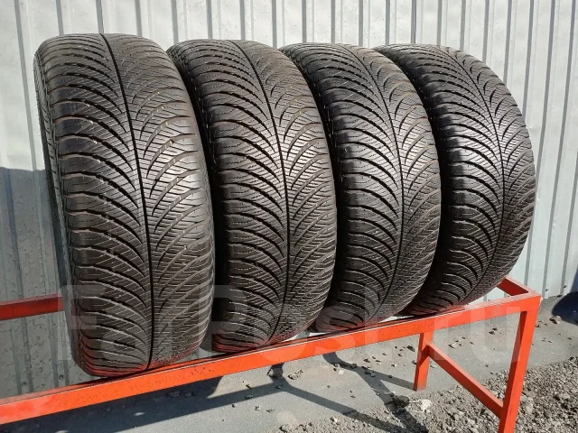 Goodyear Vector 4Seasons Gen-2