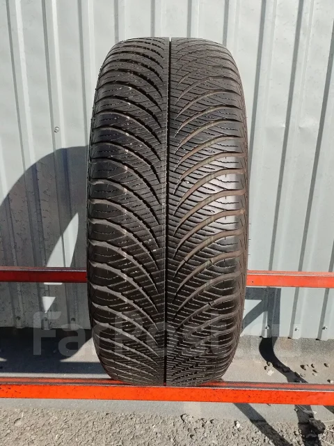 Goodyear Vector 4Seasons Gen-2