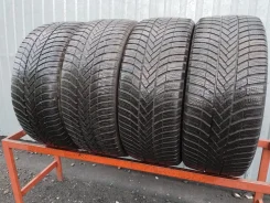 Bridgestone Blizzak LM-005