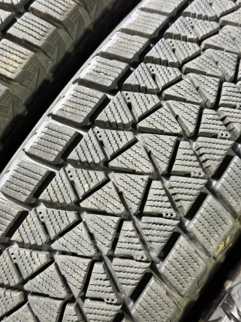 Bridgestone Blizzak DM-V2. ������, ��� �����, 2018 ���, �/�, ����� 5 % ����
