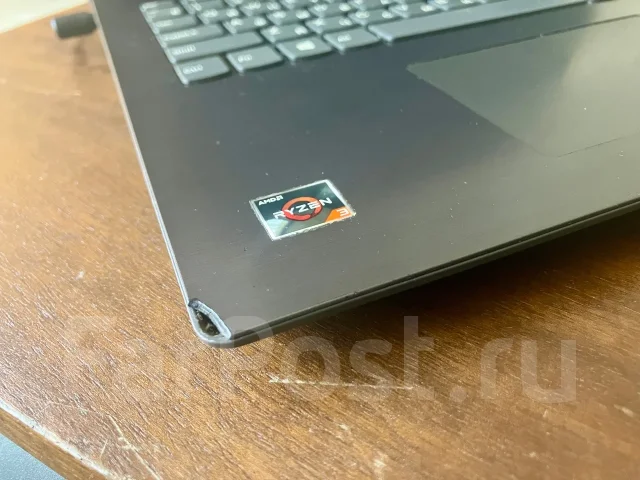 Lenovo IdeaPad 330-15ARR. 15.6", 2,5����, ��� 8 ��, ���� 120���, WiFi: 1, Bluetooth: 1, ����������� �� 3��. ����