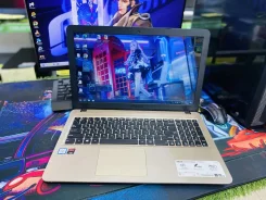Asus. 15.6", 2,3����, ��� 8 ��, ���� 8���, WiFi: 1, Bluetooth: 1 ����