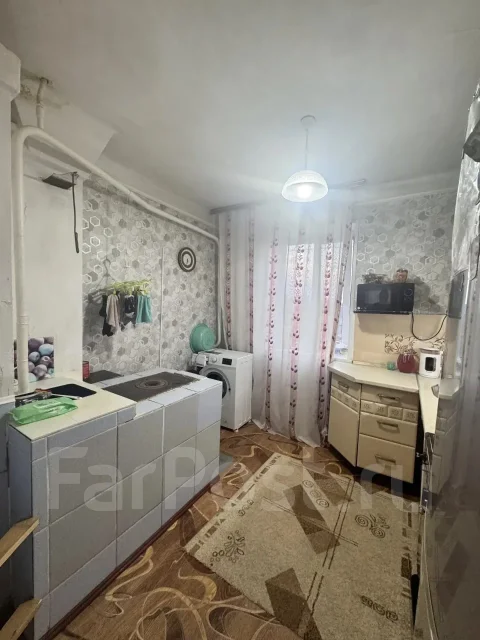 ��������� ��� � ����� ������. �-� �����������, ��� 42��&sup2;, ������� 6����., ���, ����: �������, ������������� 12 ��� ����