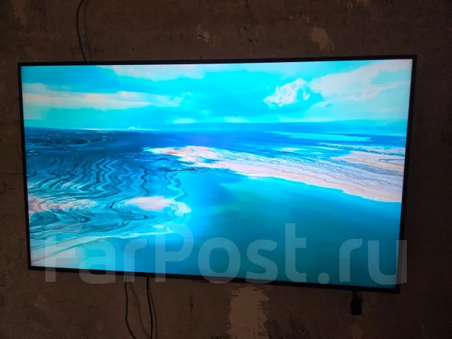 Samsung UE43CU7100. LED ����