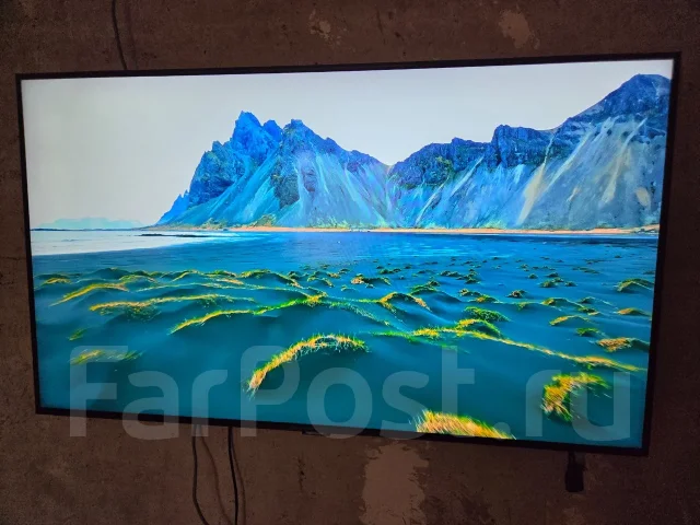 Samsung UE43CU7100. LED ����