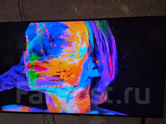 Samsung UE43CU7100. LED ����