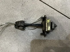 ������������ ����� ������ Ford Focus 1 2002 DFW 1S4Z5427204AA ����