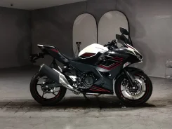 Kawasaki Ninja 400