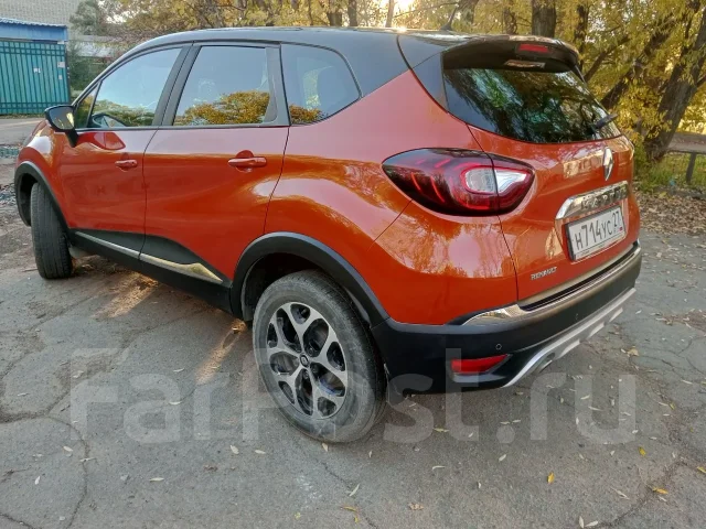 Renault Kaptur. ��������, ��������, 1.6 (114��.�.), ������, 95 000����. �� ����