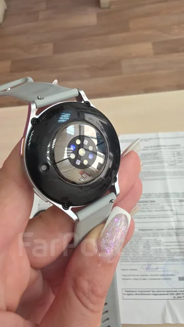 Samsung Galaxy Watch7. GPS, NFC, SIM-�����, IP67 ����