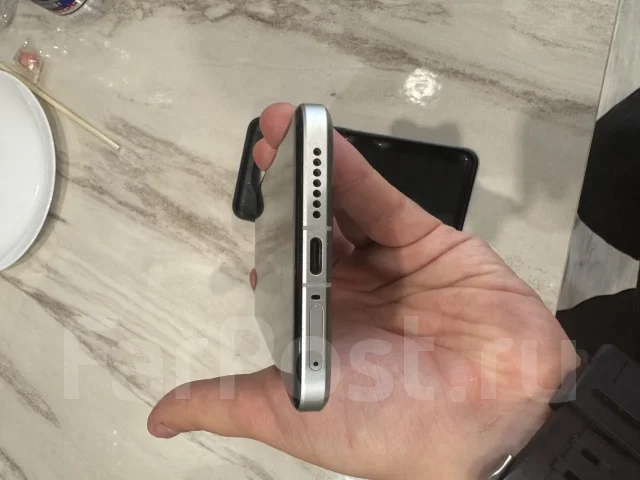 Xiaomi 15 Ultra. �/�, 512 ��, 3G, 4G LTE, 5G, Dual-SIM, NFC, eSIM, ������� �������, ������������ ������� ����