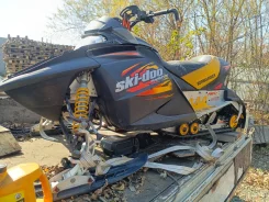 BRP Ski-Doo MXZ Sport ����