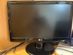LG. 18.5", ���������� �� (LCD, LED, QLED) ����