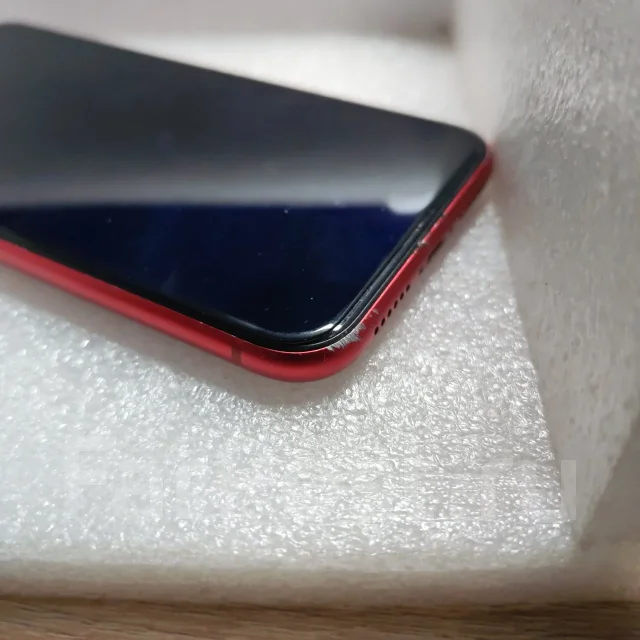 Apple iPhone 11. �/�, 64 ��, �������, ������, 3G, 4G LTE ����
